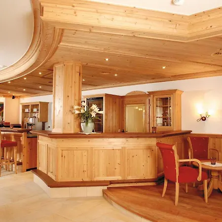 First Mountain Otel