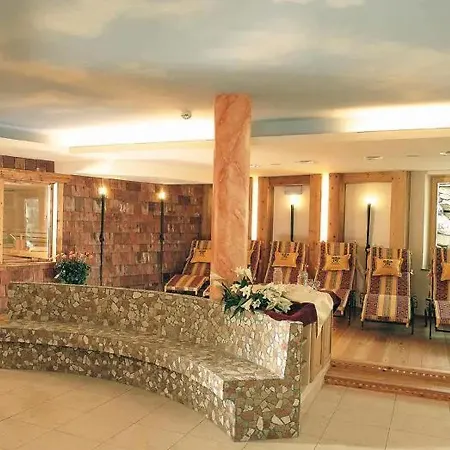 First Mountain Otel