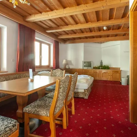 Otel First Mountain