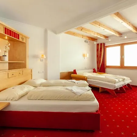 Otel First Mountain 3*